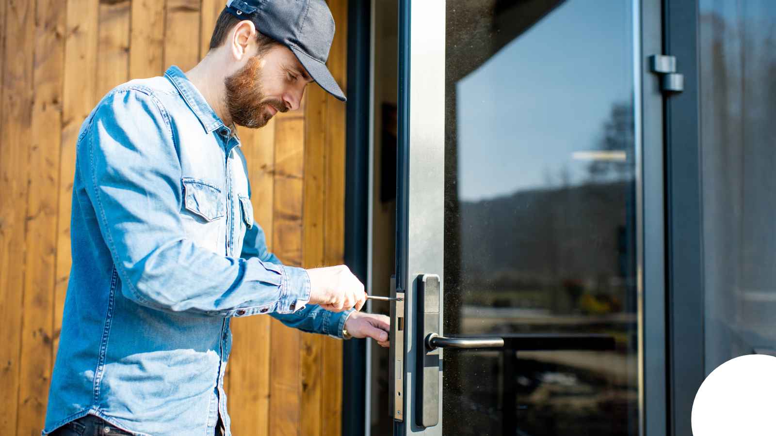 Locksmith in Madison, AL — Safe Installation Madison Locksmith in Madison, AL — Safe Installation Madison